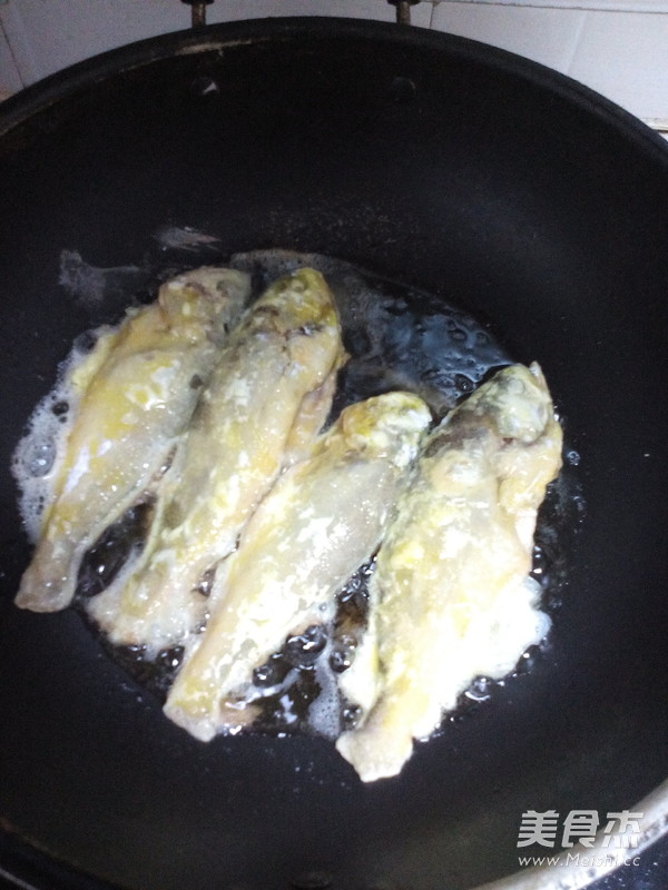 Fried Yellow Croaker recipe