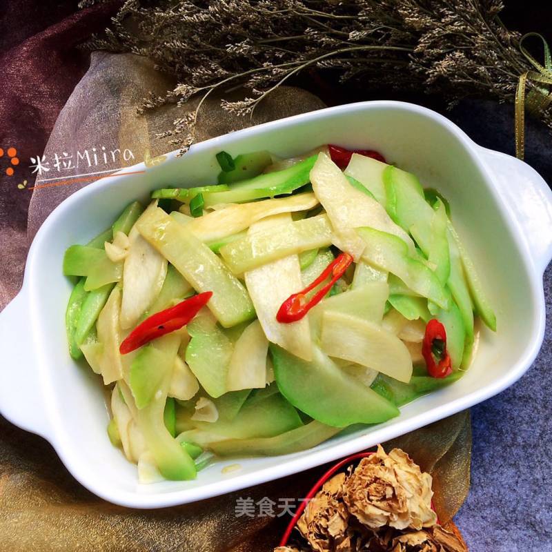 Stir-fried Chayote Slices recipe