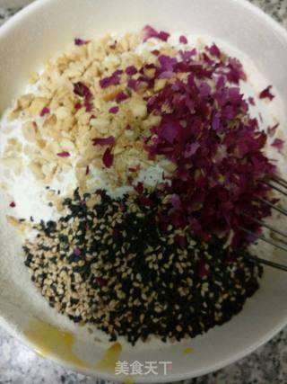 #the 4th Baking Contest and is Love to Eat Festival #rose Fragrant Sesame Shortbread ~ Rose Black Sesame Peanut Shortbread recipe