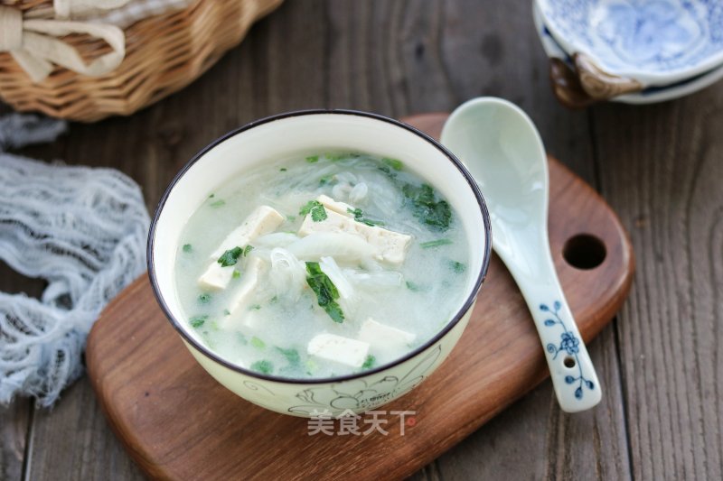 Tofu Soup with Shrimp Skin and Radish recipe