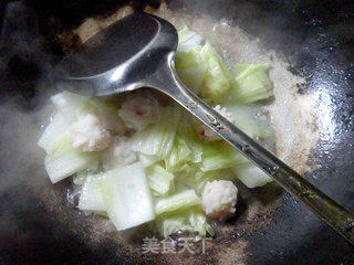 Stir-fried Cabbage with Shrimp Balls recipe