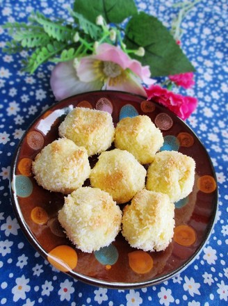 Golden Coconut Ball recipe