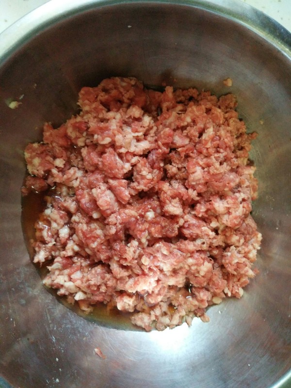 Steamed Dumplings with Beef and Radish recipe