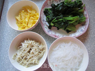 Spinach with Sesame Sauce recipe
