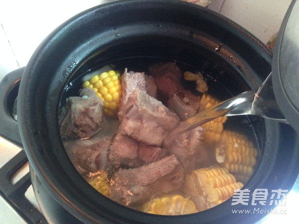 Corn Horseshoe Spare Rib Soup recipe