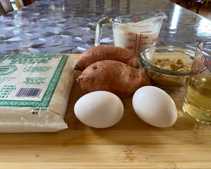 Simple to Make Classic Delicious-roasted Cranberry Sweet Potato Rice Cake recipe