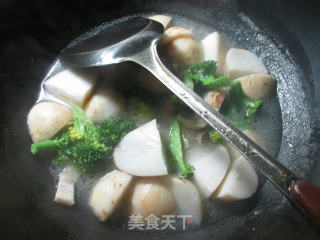 Broccoli Pork and Boiled Taro recipe