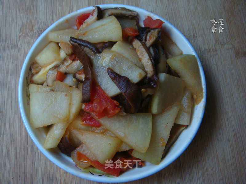 Stir-fried Winter Melon with Mushrooms and Tomatoes recipe