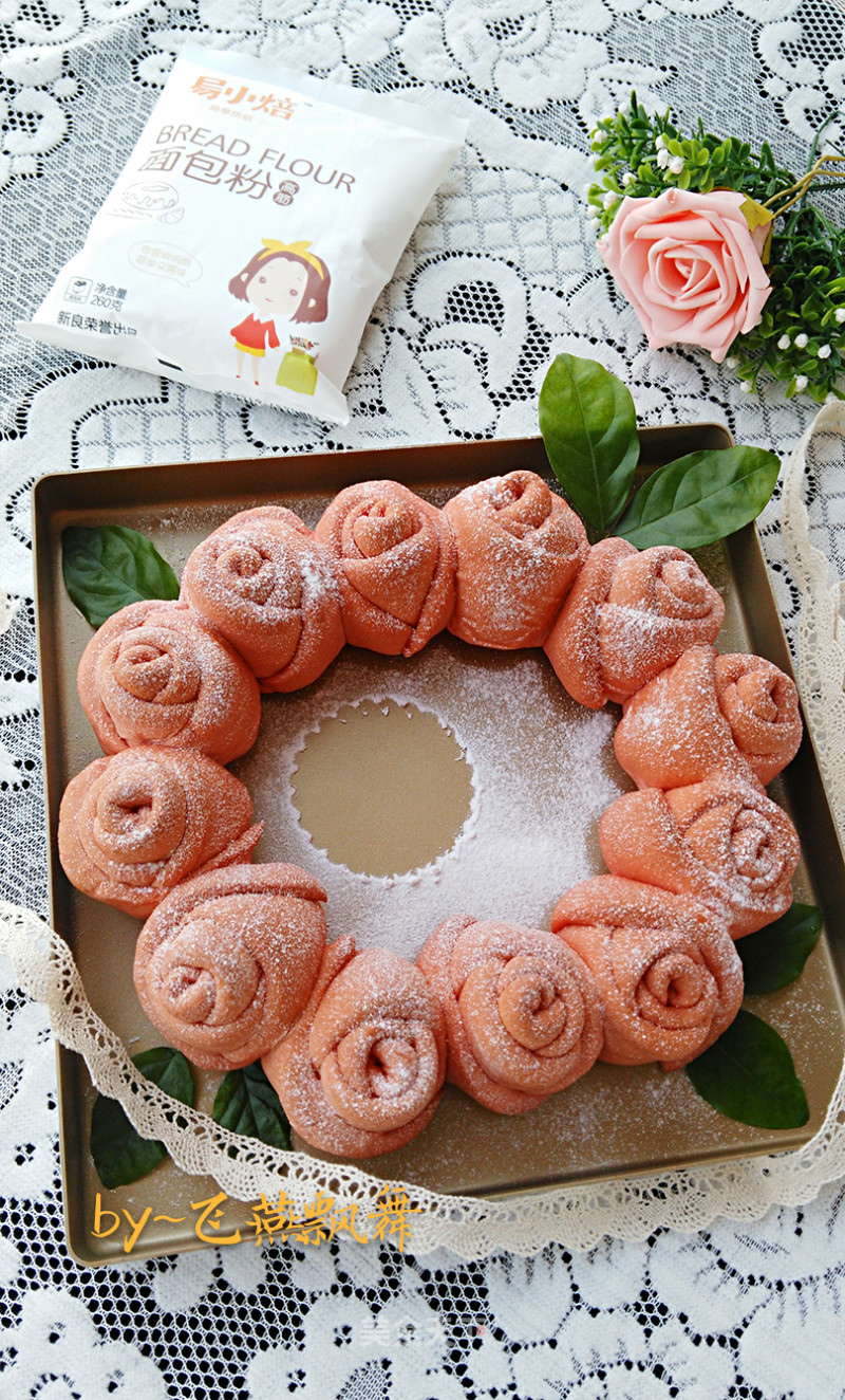 #新良首第届烤大赛#rose Garland Bread with A Full Moon and Flowers recipe