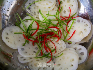 Xinlan Hand-made Private Kitchen [red Oil Vinegar Fragrant Lotus Root]-qiqiao Linglongxin recipe