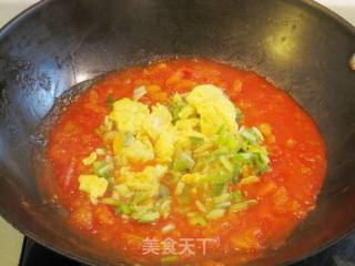 Scrambled Eggs with Shimeji Mushroom and Tomato recipe