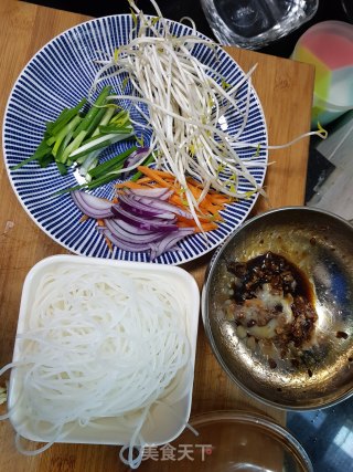 Three Shreds Fried Pearl Rice Noodles recipe