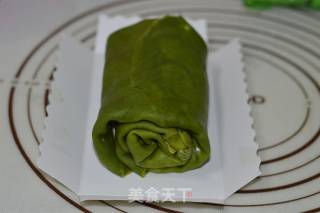 Honey Bean Matcha Towel Roll recipe