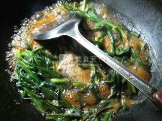 Grilled Rubber Fish with Chives recipe