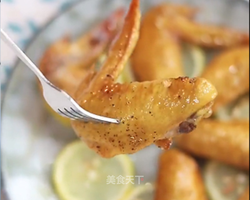 Grilled Chicken Wings with Honey Sauce recipe