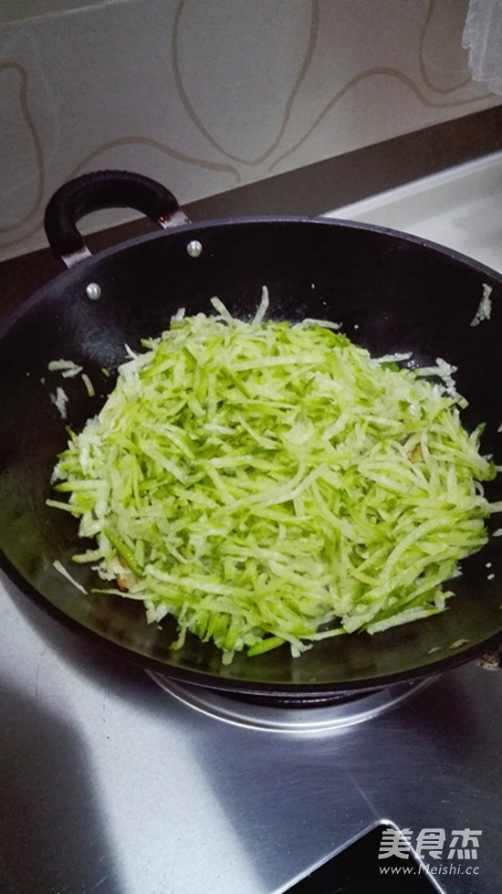 Shredded Radish Stewed Shrimp recipe