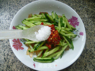 Cucumber Mixed Jellyfish recipe