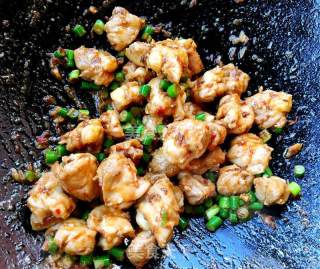 Stir-fried Chicken with Garlic and Crispy Bone recipe