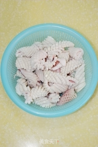 【squid Braised Pork Ribs】--encounter of Seafood and Meat recipe