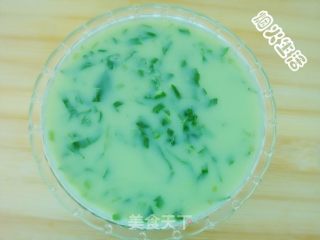 Elegant and Refreshing Edamame and Cabbage Soup recipe