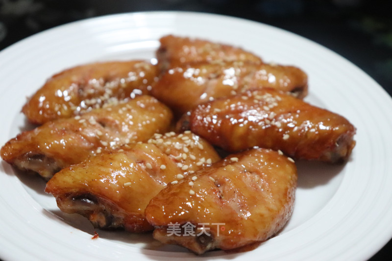 Chicken Wings with Barbecued Pork Sauce recipe