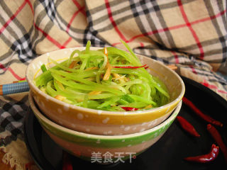 Five-minute Quick Dish-lettuce Mixed with Enoki Mushrooms recipe