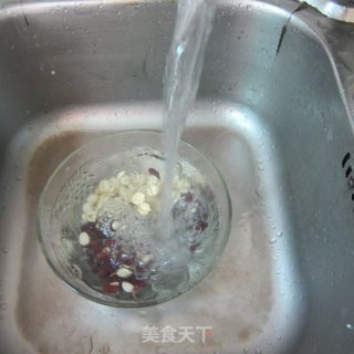 Lotus Seed, Red Dates and Longan Soup recipe