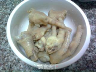 Marinated Chicken Feet with Lemon Spicy Grains recipe