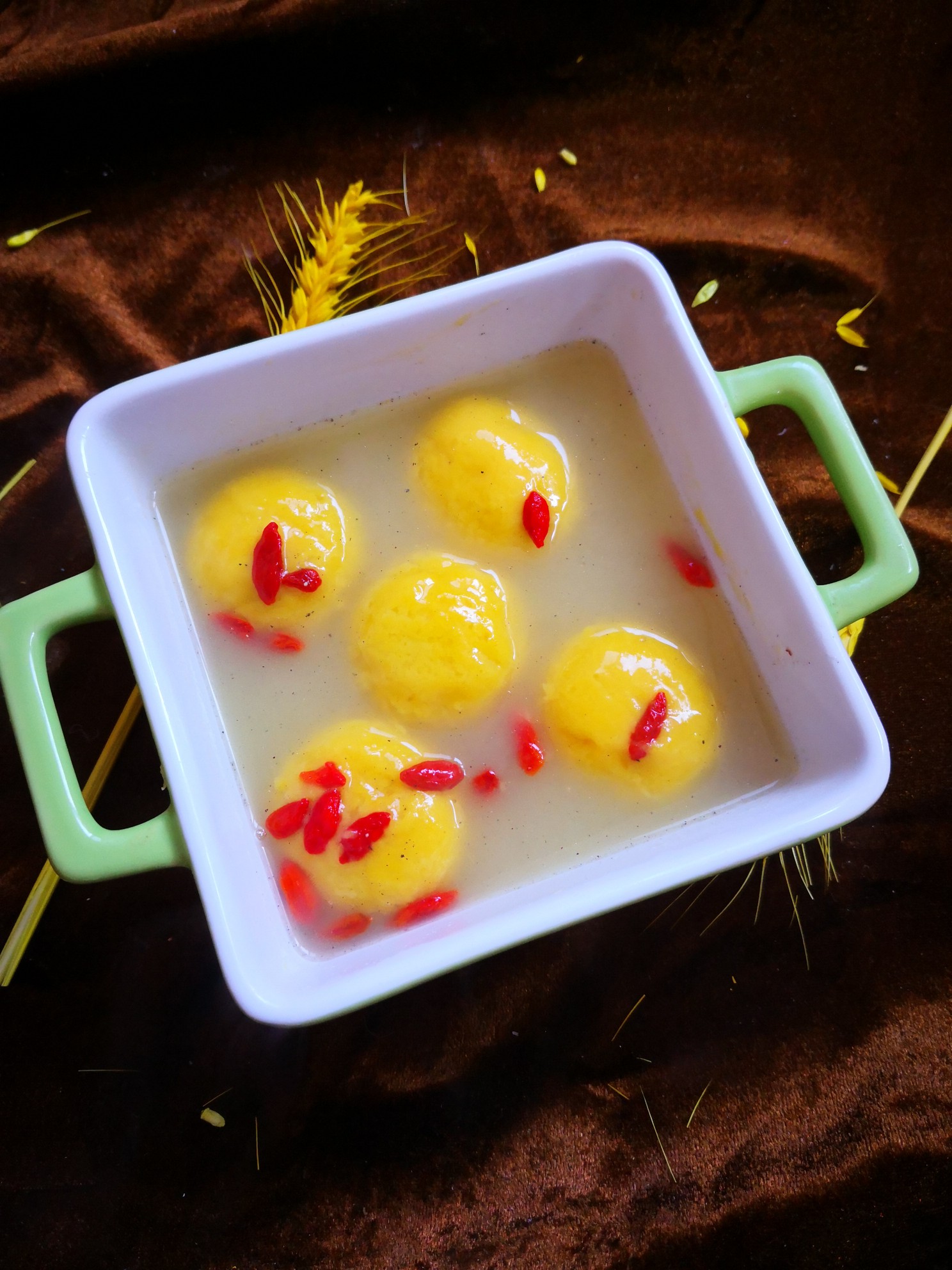 Chinese Wolfberry and Rhubarb Rice Dumplings recipe