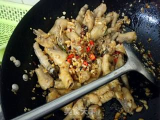 Homemade Garlic Hot and Sour Chicken Feet recipe