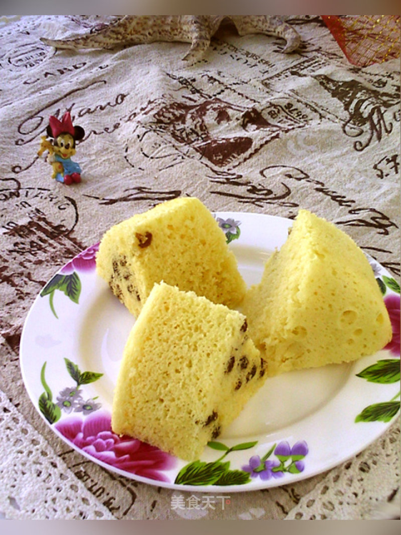 Steamed Cake with Raisin and White Bean Paste recipe