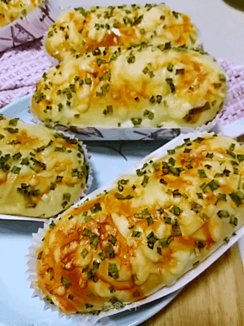 #柏翠大赛# Scallion Cheese Ham Bun recipe