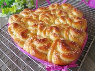 #aca烤明星大赛# Evaporated Milk Rose Bread recipe