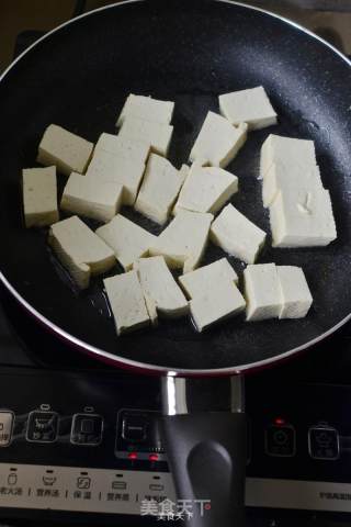 Braised Tofu with Lard Residue recipe