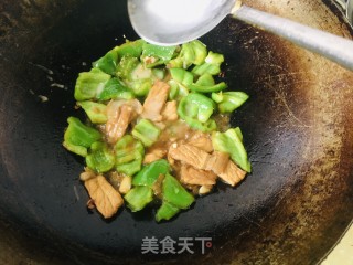 Stir-fried Pork with Green Pepper recipe