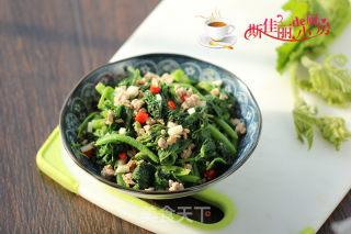 Stir-fried Pumpkin Leaves with Minced Meat recipe