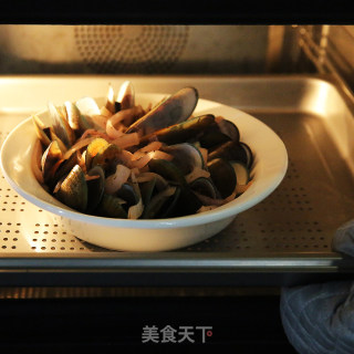 Is The Exquisiteness of French Mussels Your Goal for The New Year? recipe