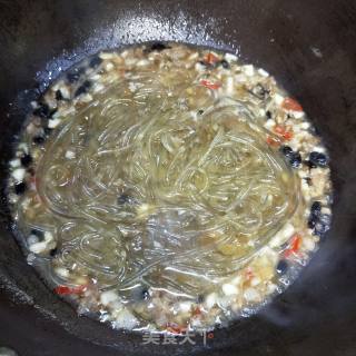 Braised Vermicelli with Minced Meat and Tempeh recipe