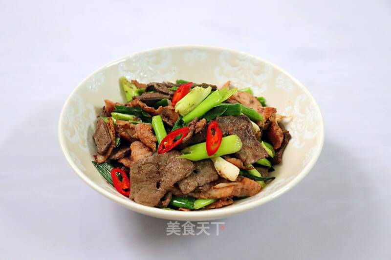 Stir-fried Pork Liver with Green Garlic recipe