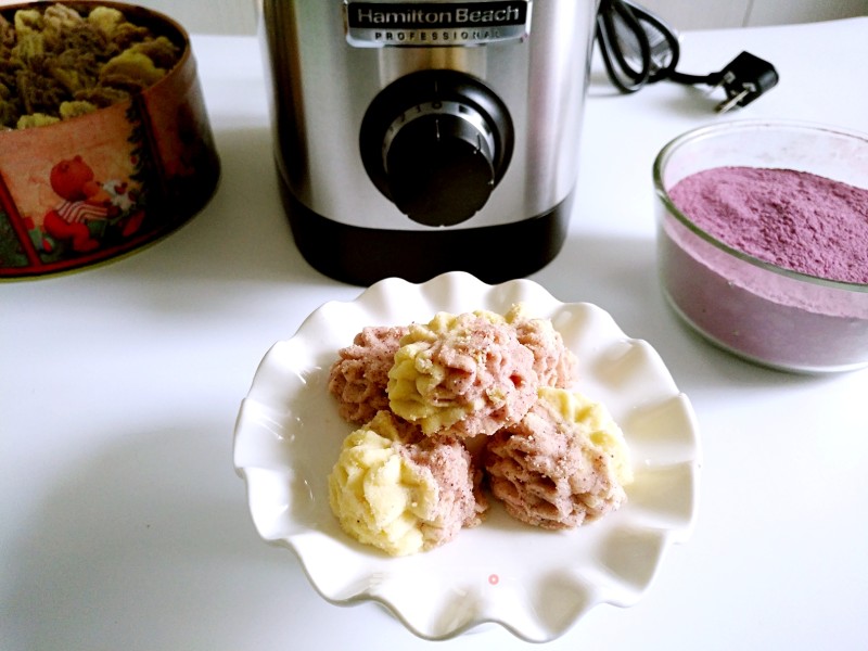 Fantasy Two-color Cookies recipe