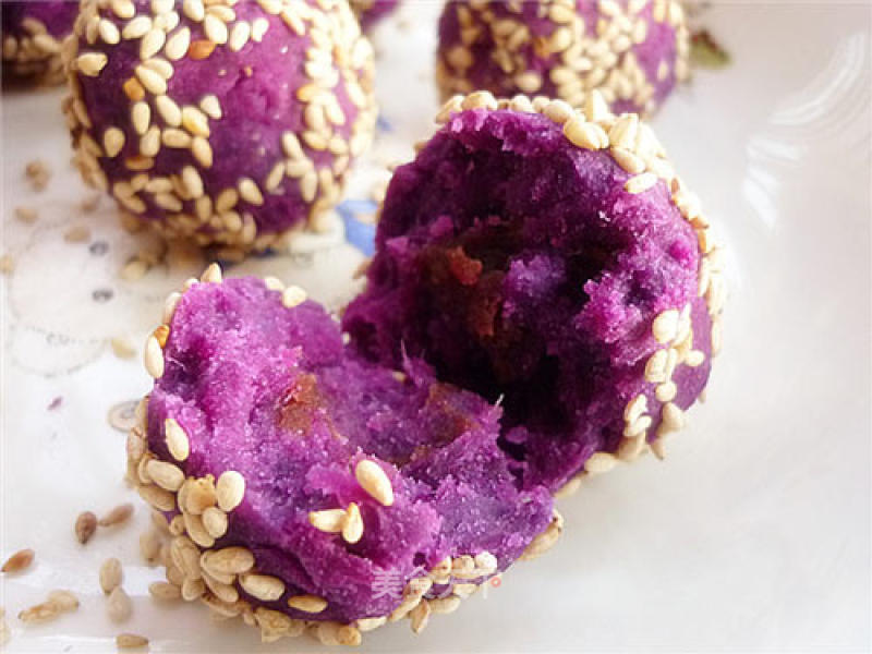 Sweet Bean Paste Purple Sweet Potato Balls recipe