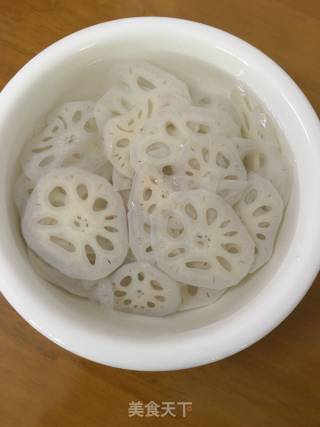 Cold Lotus Root with Sweet and Spicy Sauce recipe