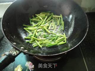 Stir-fried Garlic with Bacon and Sausage recipe