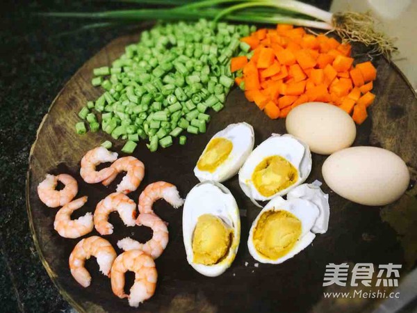 Salted Egg Shrimp Fried Rice recipe