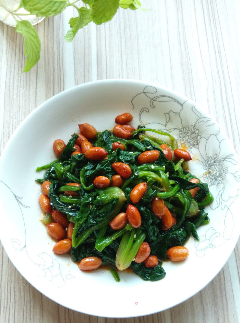 [sichuan] Spinach Mixed with Peanuts recipe