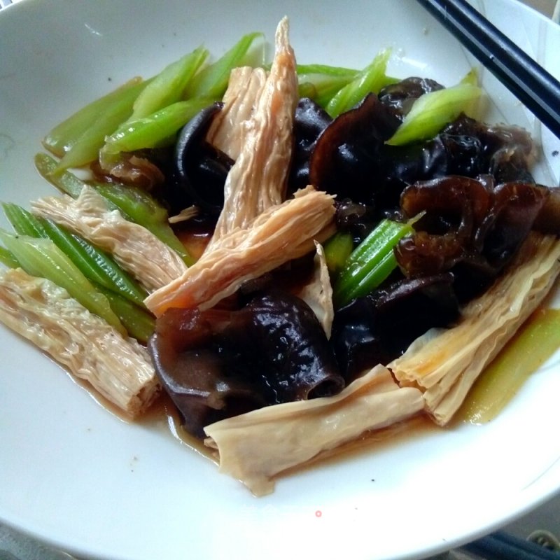 Fungus with Yuba and Enoki Mushrooms recipe