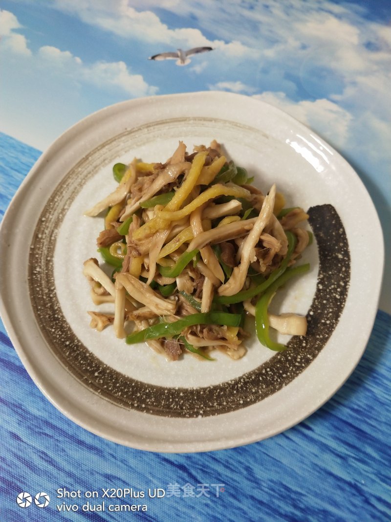 Stir-fried Shredded Chicken with Matsutake recipe