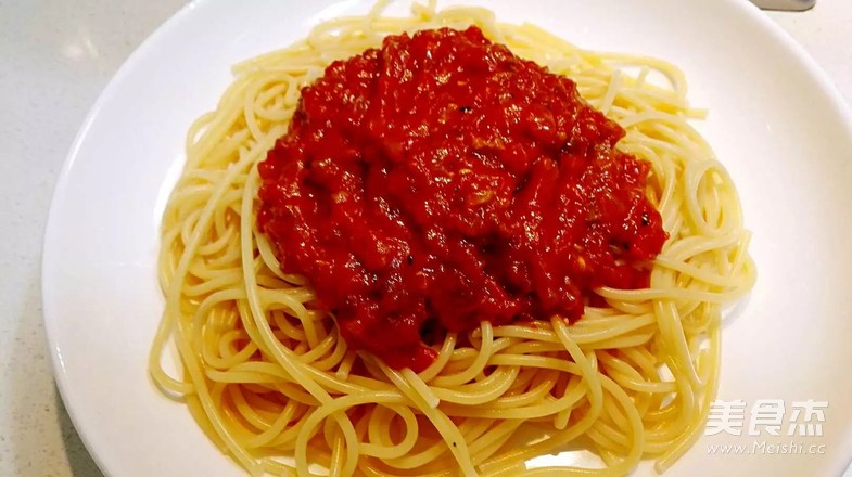 Spaghetti with Tomato Meat Sauce recipe