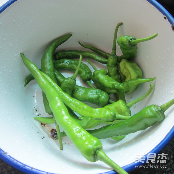 Stir-fried Barbecued Pork with Green Pepper recipe