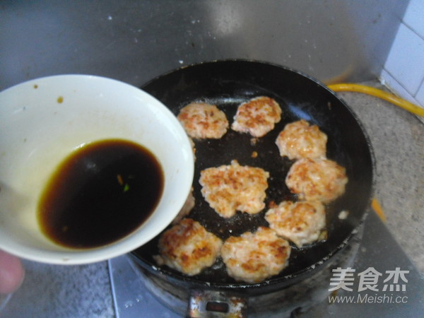 Shrimp Cakes with Oyster Sauce recipe